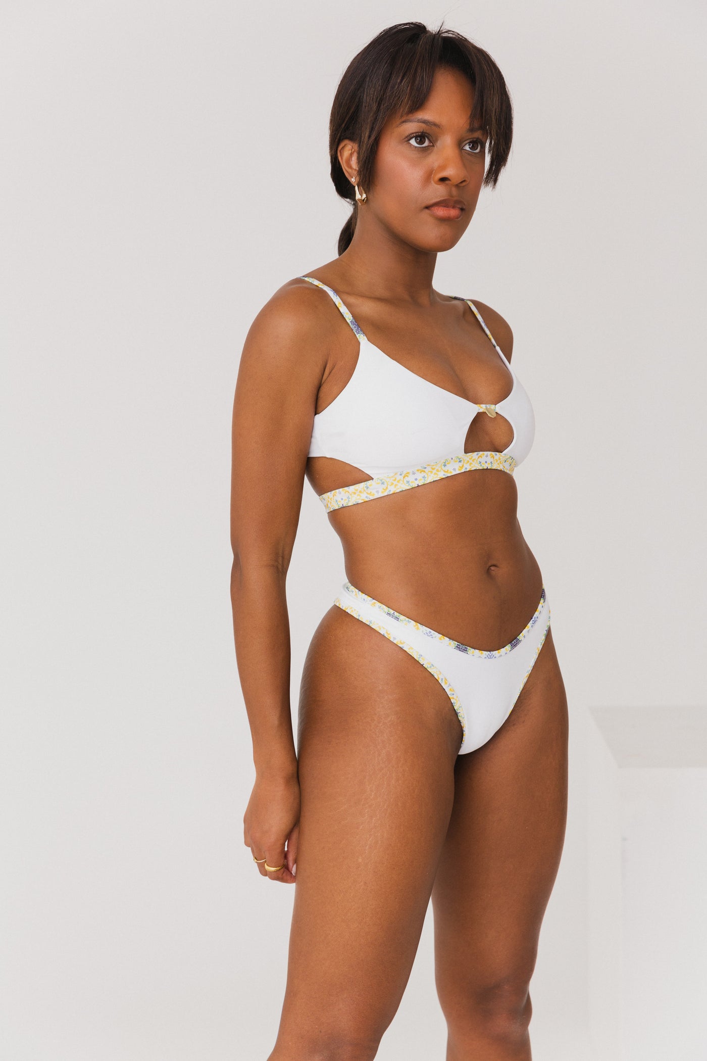 Positano <strong>TOP</strong> in Bianco e Piastrelle - kekaaii